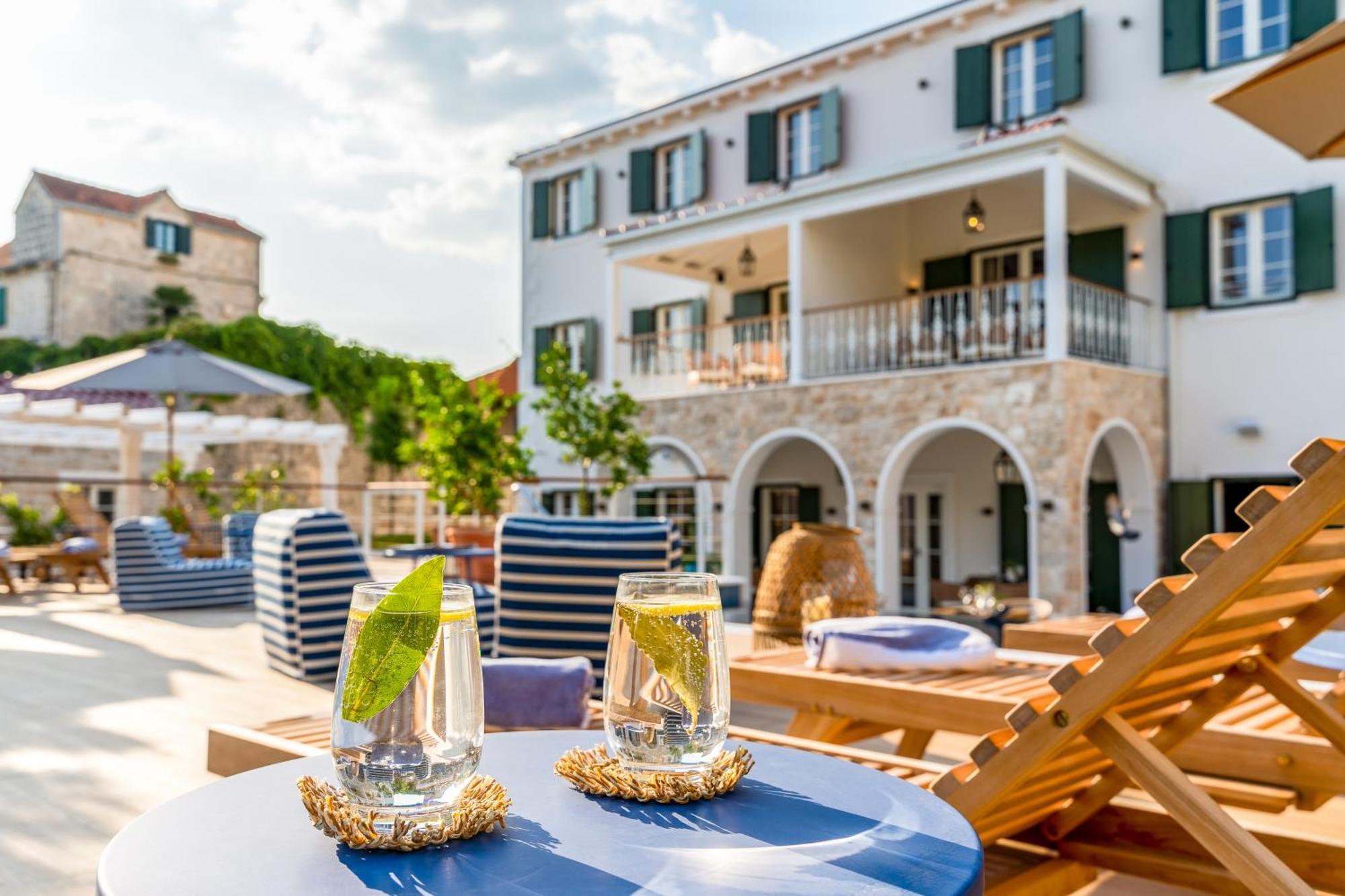 Hotel Brattia, Adults Only, Postira, Brac Island 外观 照片